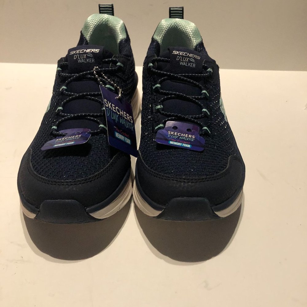 SKECHERS D'LUX WALKER